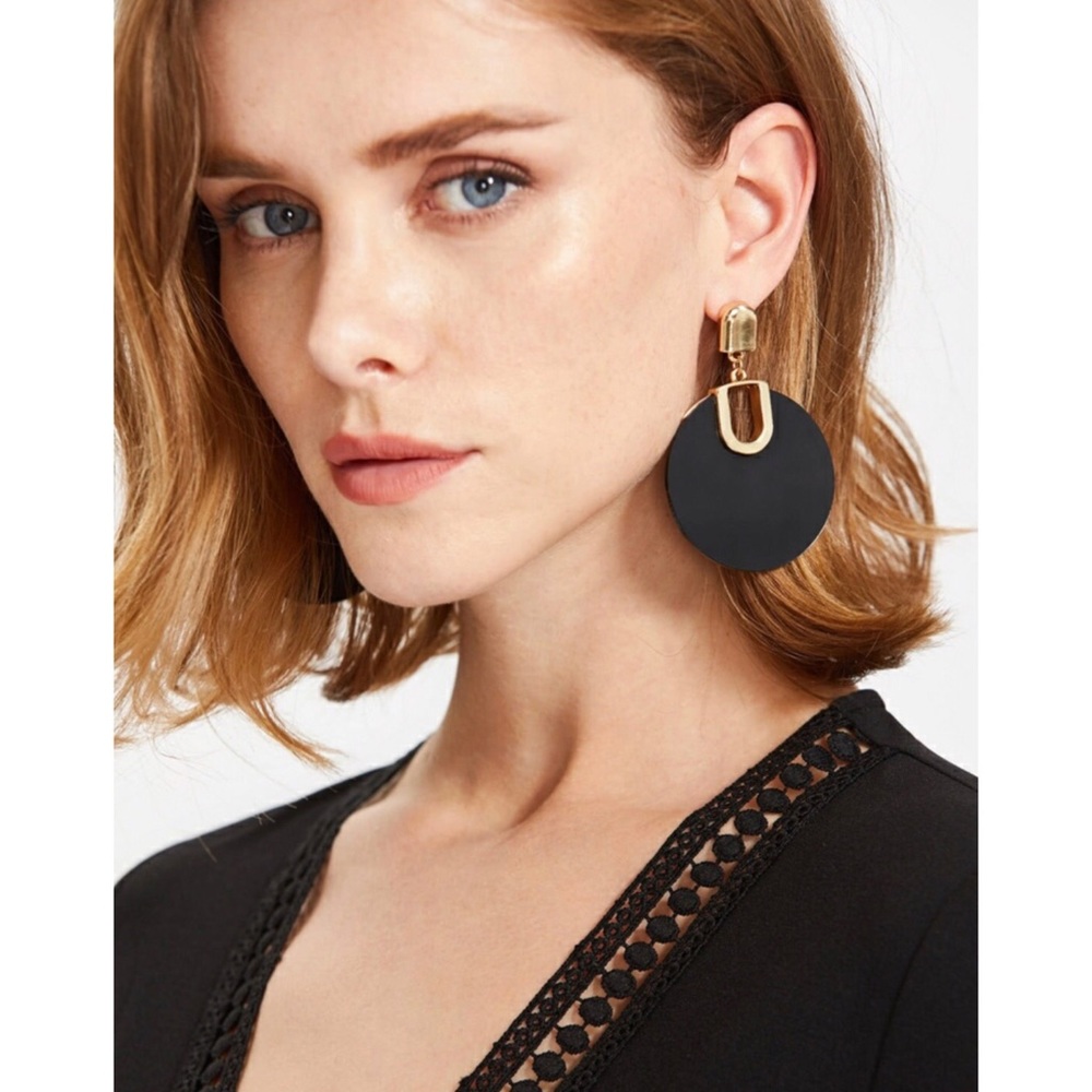 Samantha Glamorous Earrings